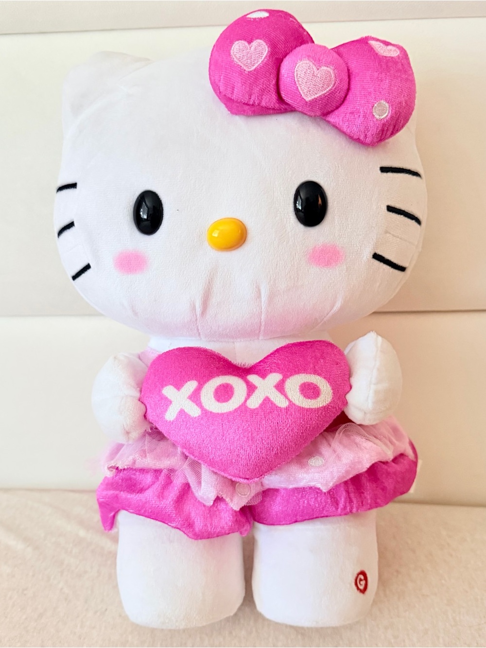 Sanrio Hello Kitty Valentine's Day Animated Side Stepper Plush